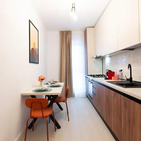 Soni Exclusive 224 Plaza With Free Private Parking & Self Check-in アパート ブカレスト