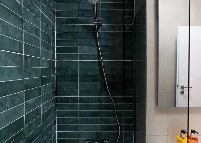 Soni Exclusive 224 Plaza With Free Private Parking & Self Check-in Апартаменти Бухарест