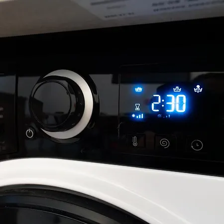 Soni Exclusive 224 Plaza With Free Private Parking & Self Check-in