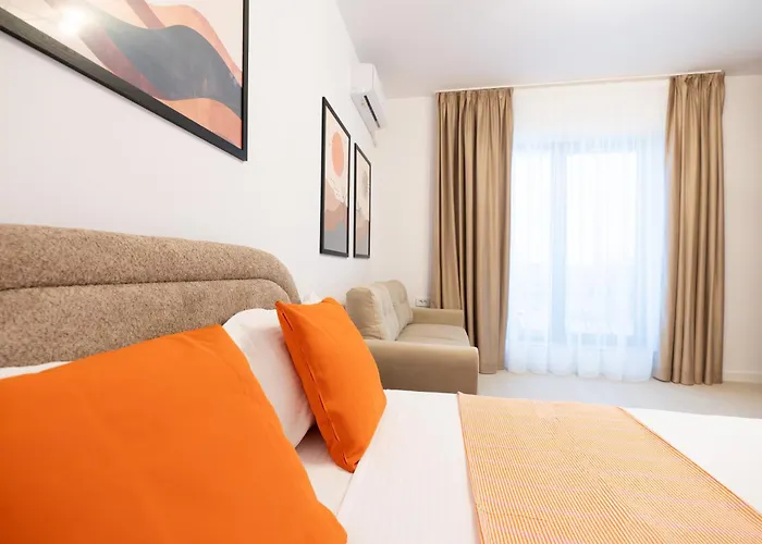 Soni Exclusive 224 Plaza With Free Private Parking & Self Check-in *