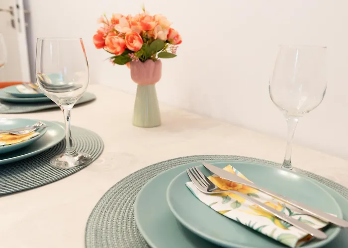 Soni Exclusive 224 Plaza With Free Private Parking & Self Check-in Lejlighed *